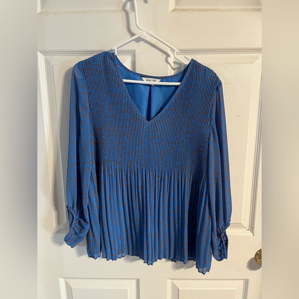 Nine West Blue and Brown Pleated V-Neck Blouse